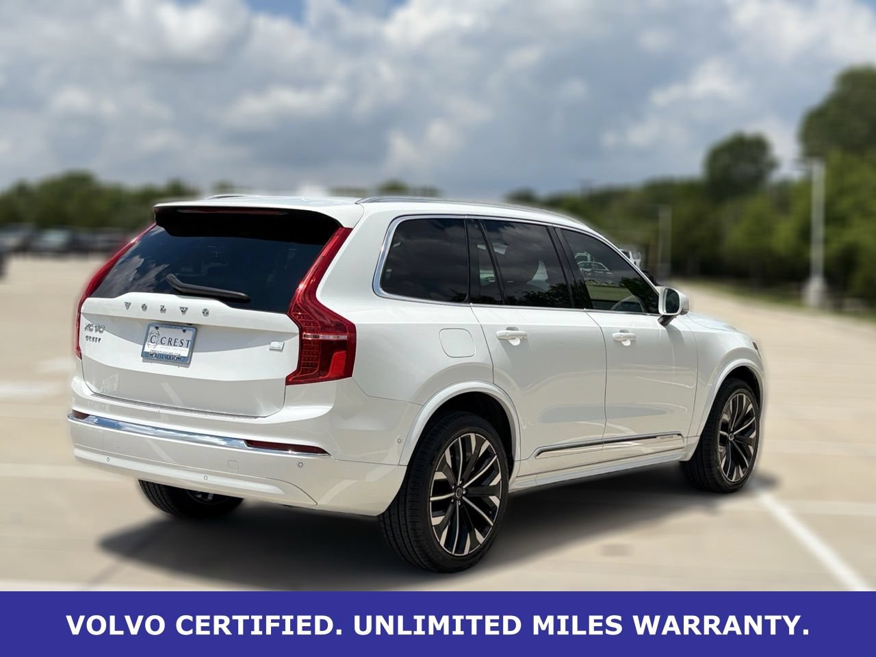 Certified 2024 Volvo XC90 T8 Ultimate w/ Lounge Package AWD/4WD image 7