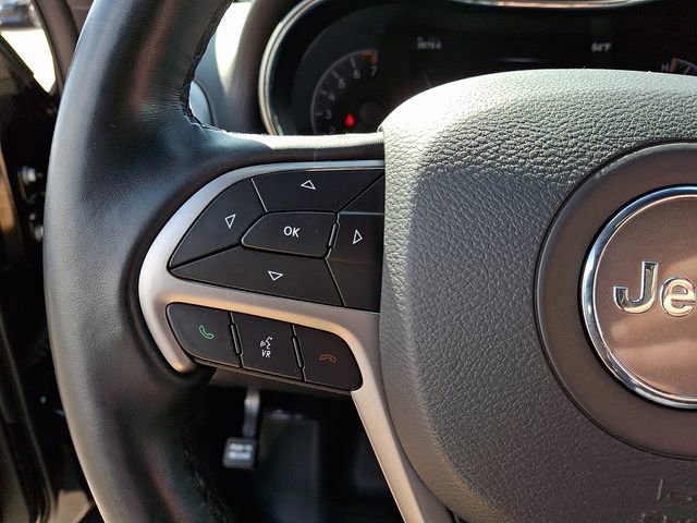 Used 2021 Jeep Grand Cherokee Laredo X image 21