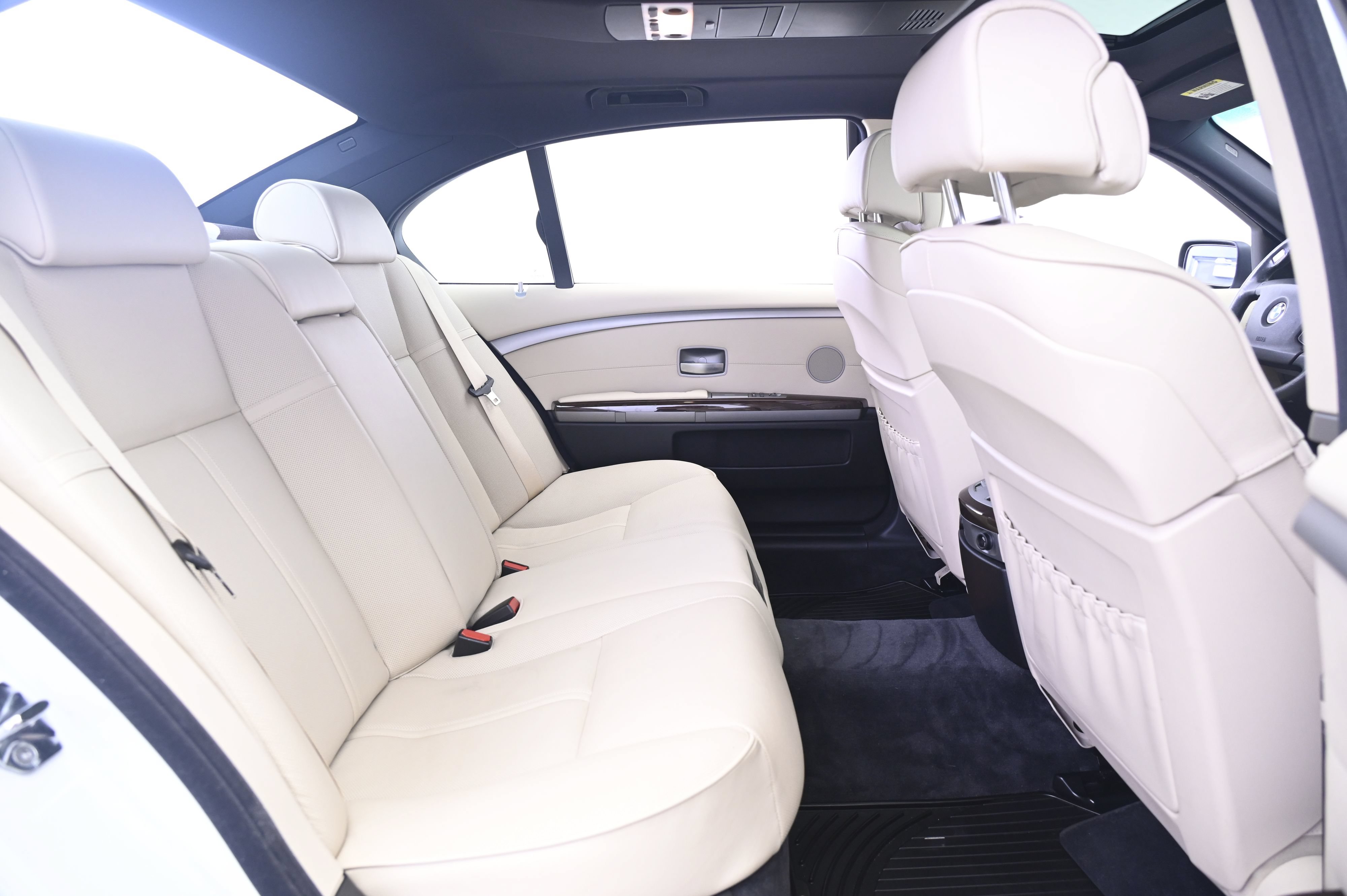 Used 2007 BMW 750Li RWD image 18