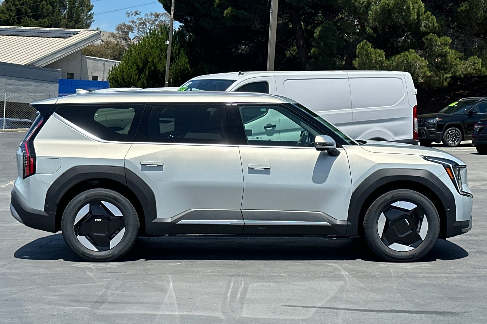New 2026 Kia EV9 Wind AWD/4WD image 3