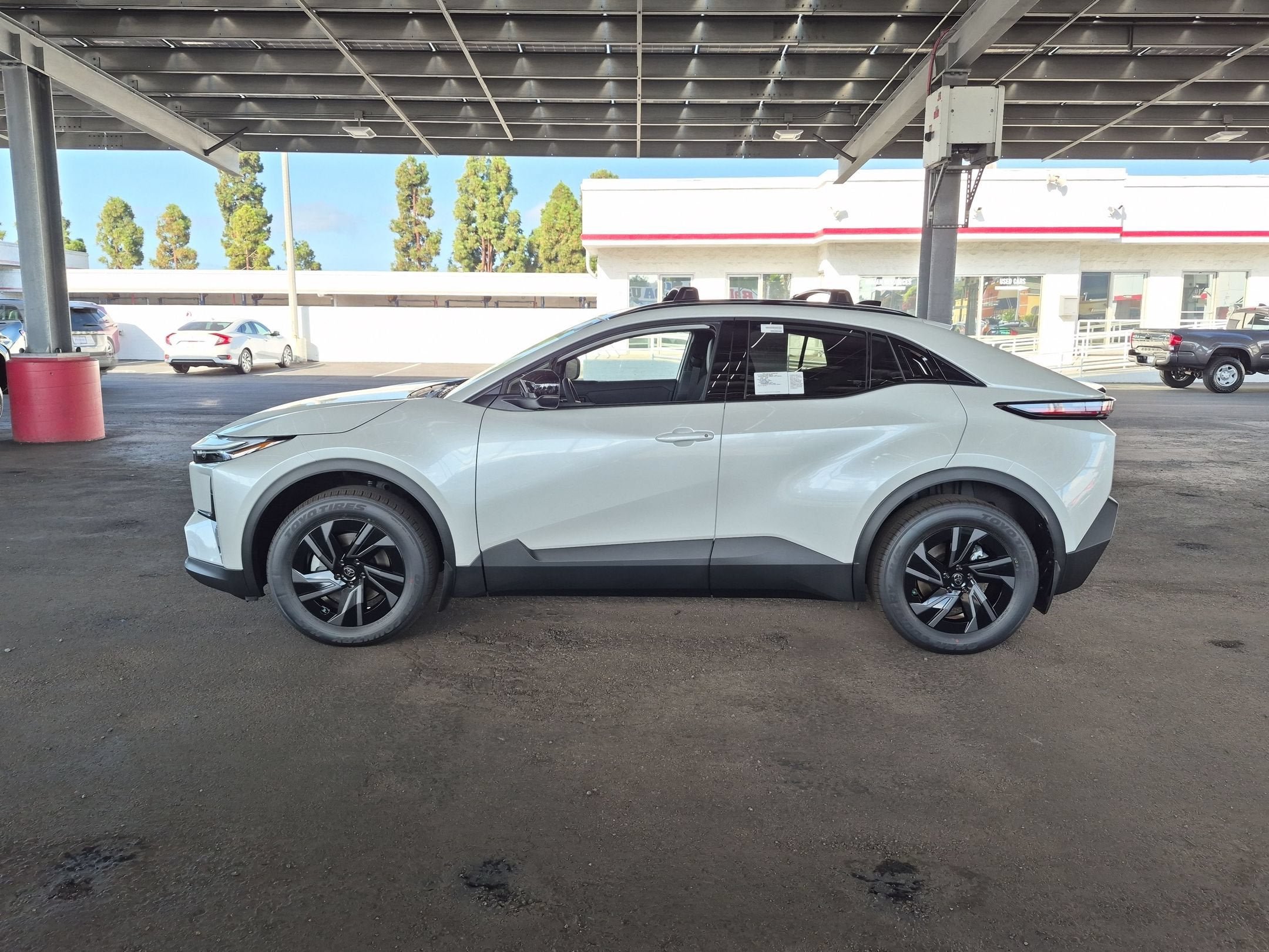 New 2026 Toyota C-HR AWD/4WD image 4