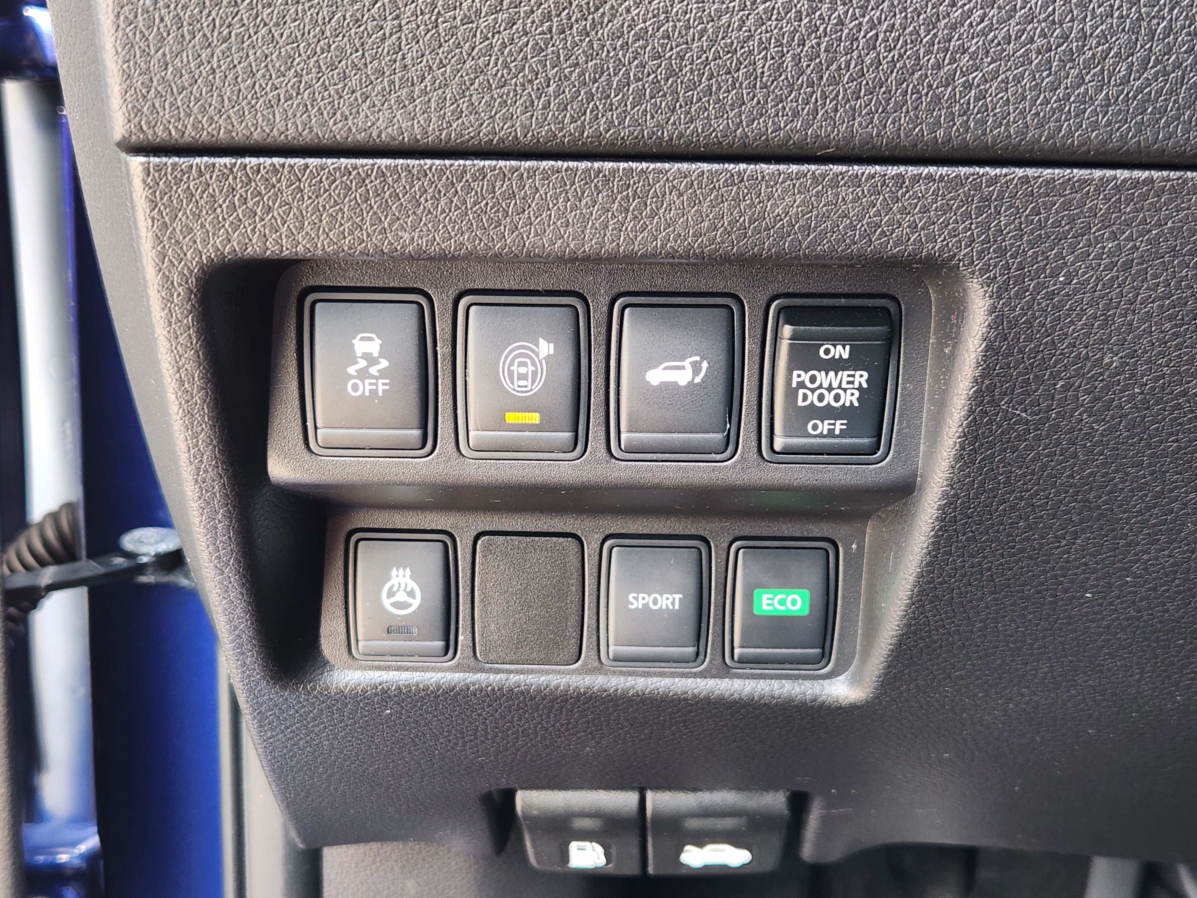 Used 2017 Nissan Rogue SL FWD image 25