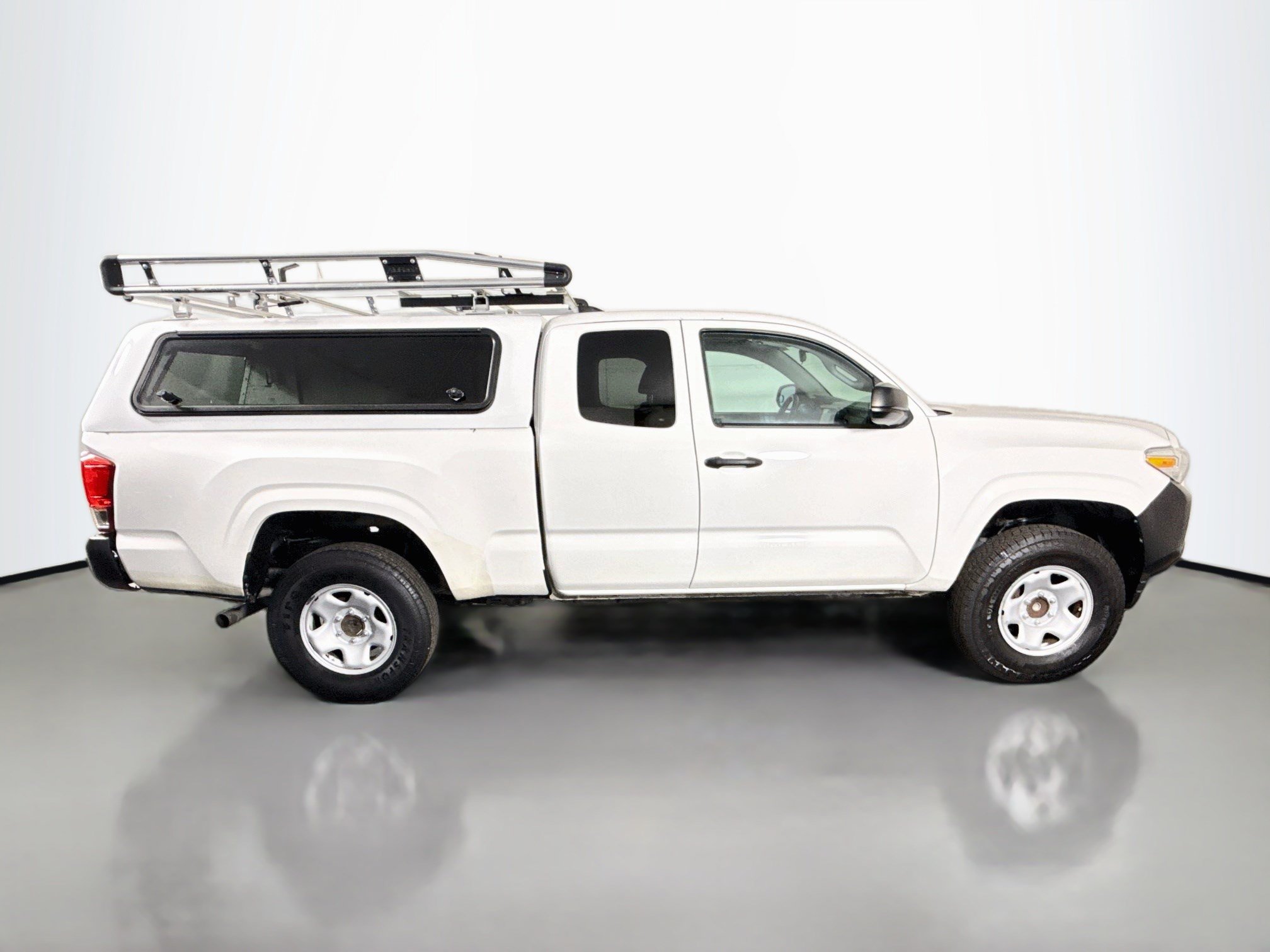 Used 2021 Toyota Tacoma SR RWD image 11