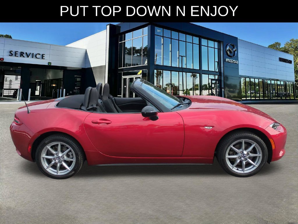 Used 2016 MAZDA MX-5 Miata Sport RWD image 3