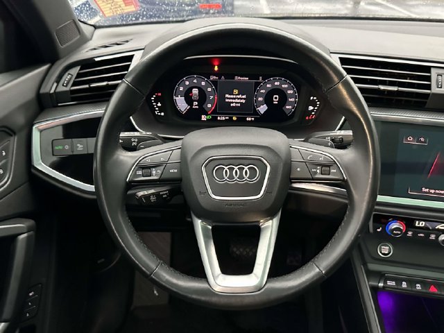 Used 2022 Audi Q3 2.0T Premium Plus w/ Premium Plus Package AWD/4WD image 18