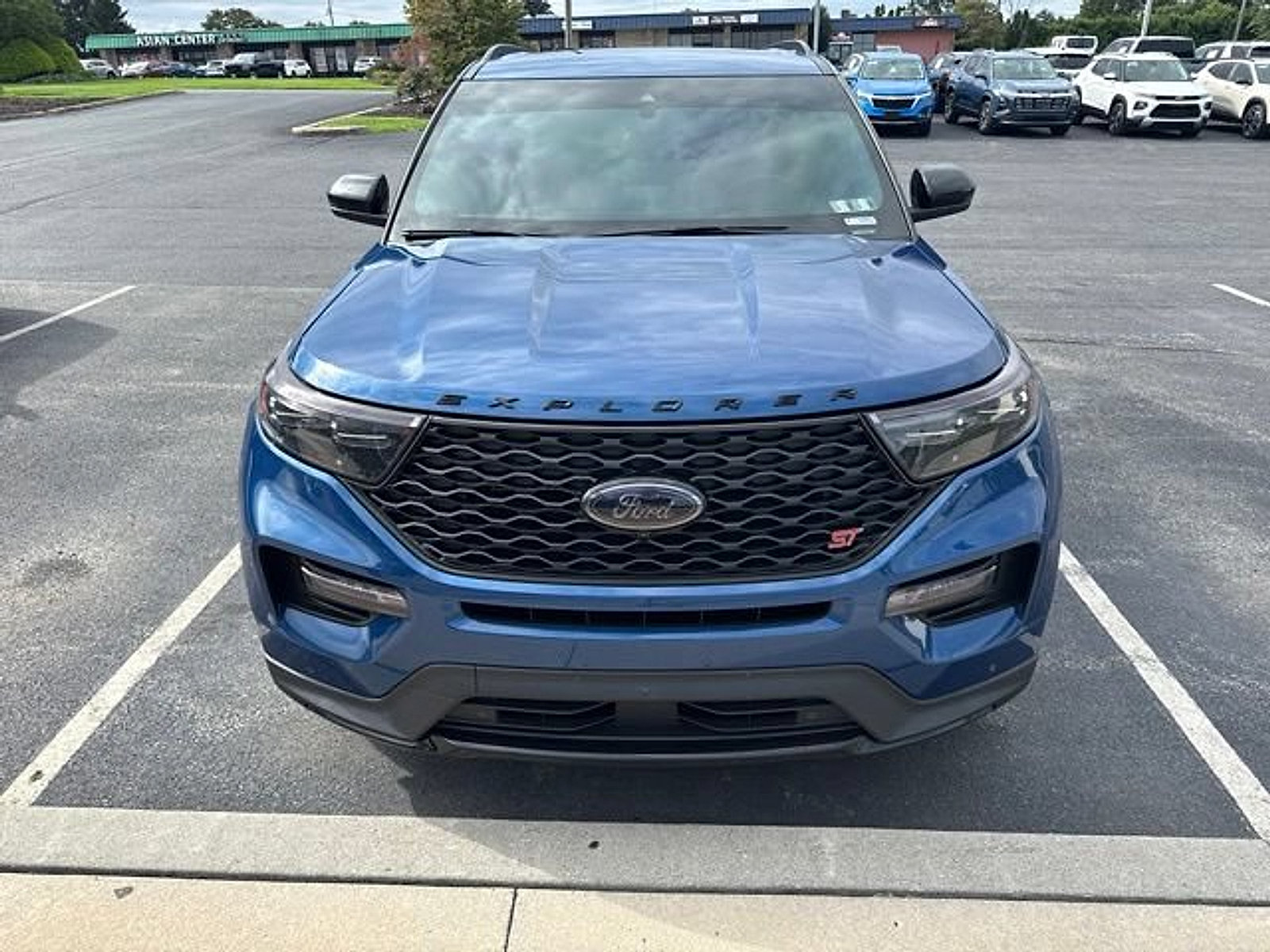 Used 2023 Ford Explorer ST w/ Equipment Group 401A AWD/4WD image 3