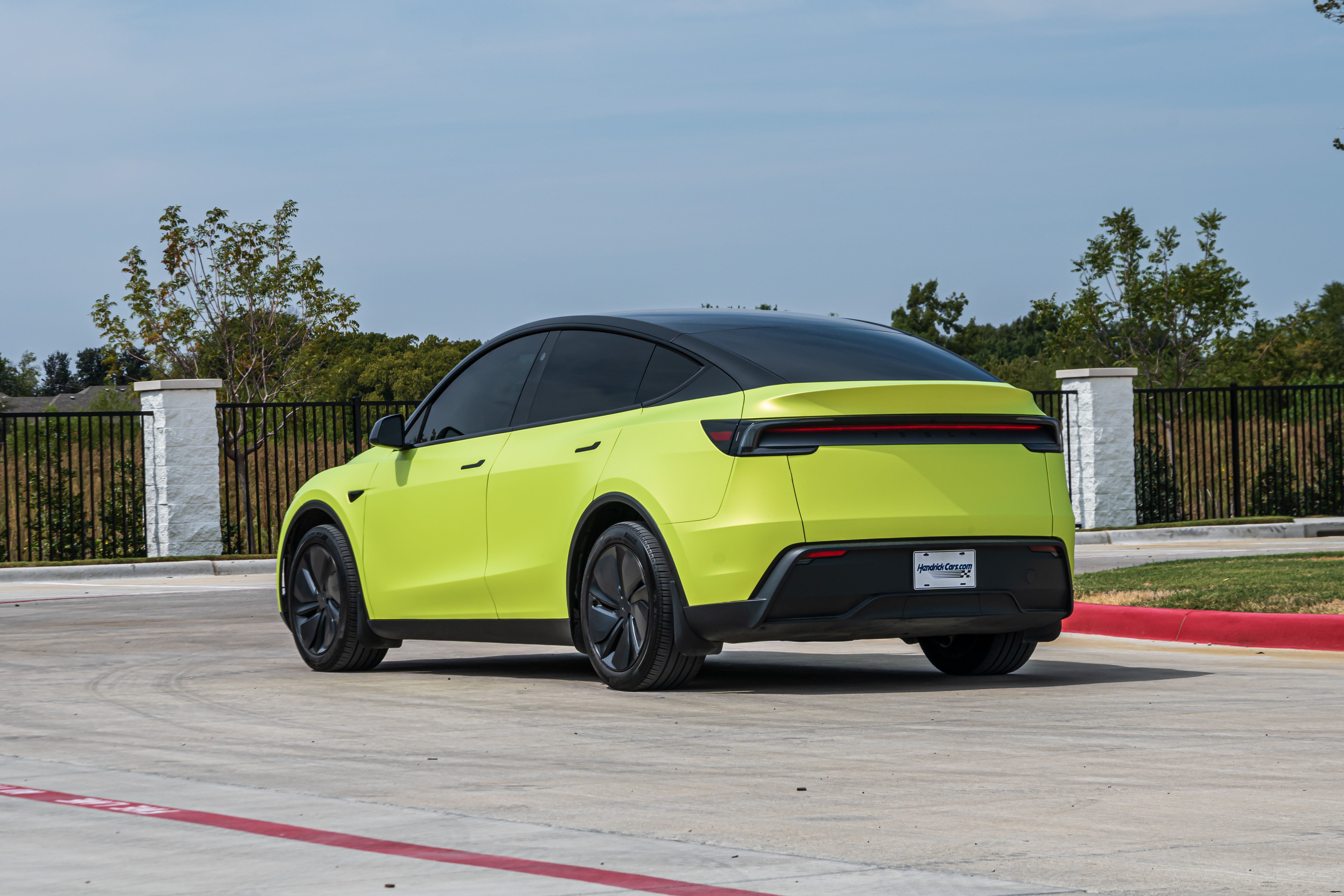 Used 2026 Tesla Model Y Long Range RWD image 6