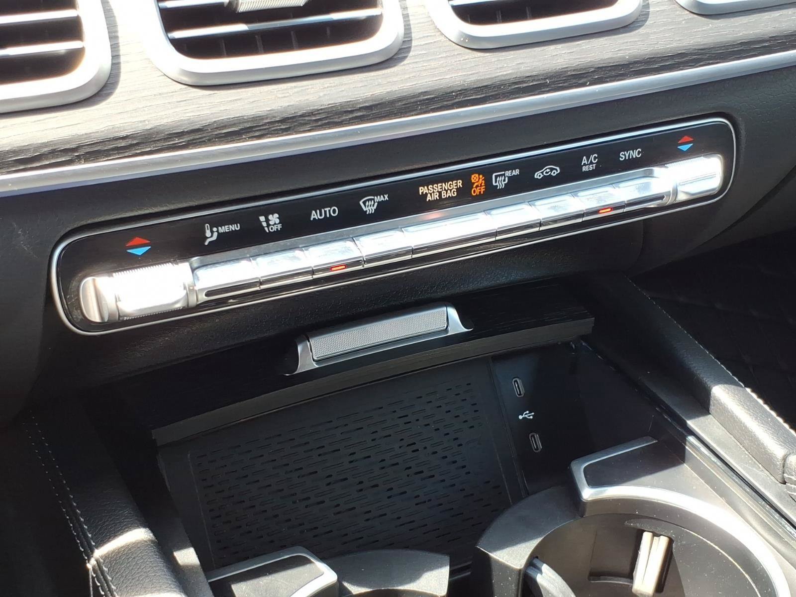 Used 2025 Mercedes-Benz GLS 580 4MATIC image 21