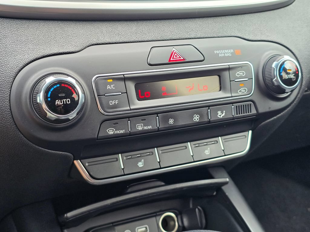 Used 2020 Kia Sorento LX w/ LX I4 Convenience Package FWD image 21