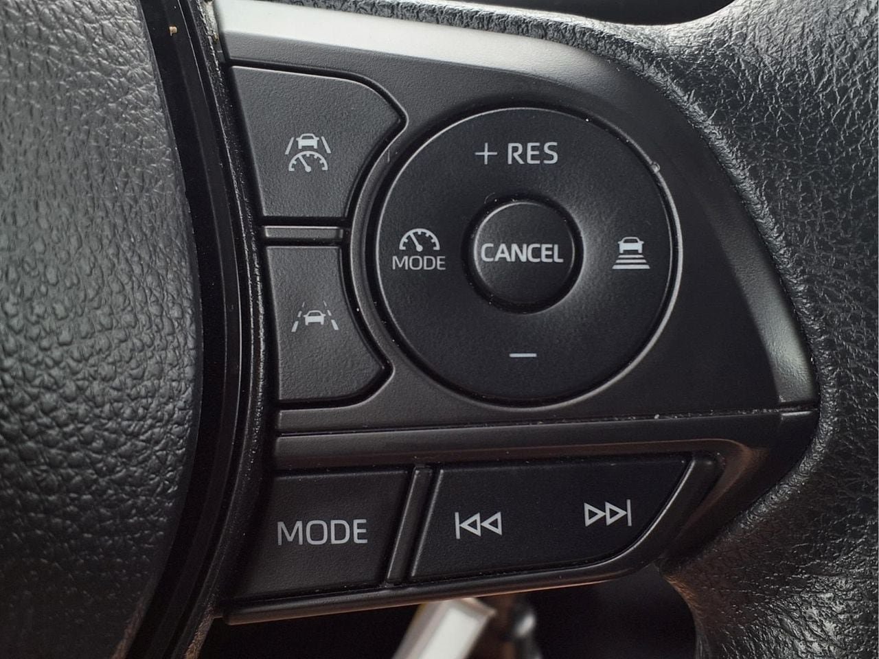 Used 2024 Toyota Corolla LE FWD image 23