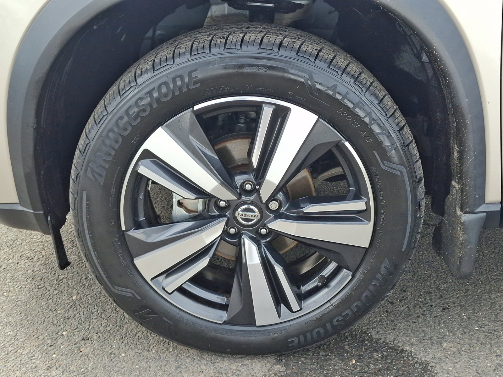 Used 2021 Nissan Rogue SL w/ Premium Package image 9