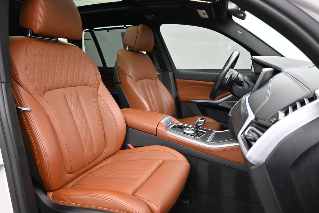 Used 2022 BMW X5 M50i w/ Executive Package AWD/4WD image 25