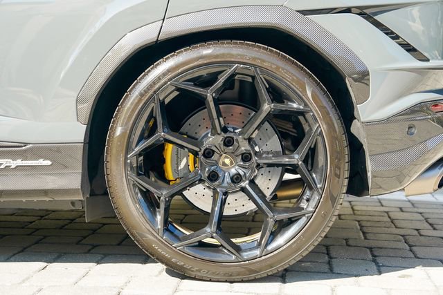 Used 2023 Lamborghini Urus Performante image 17
