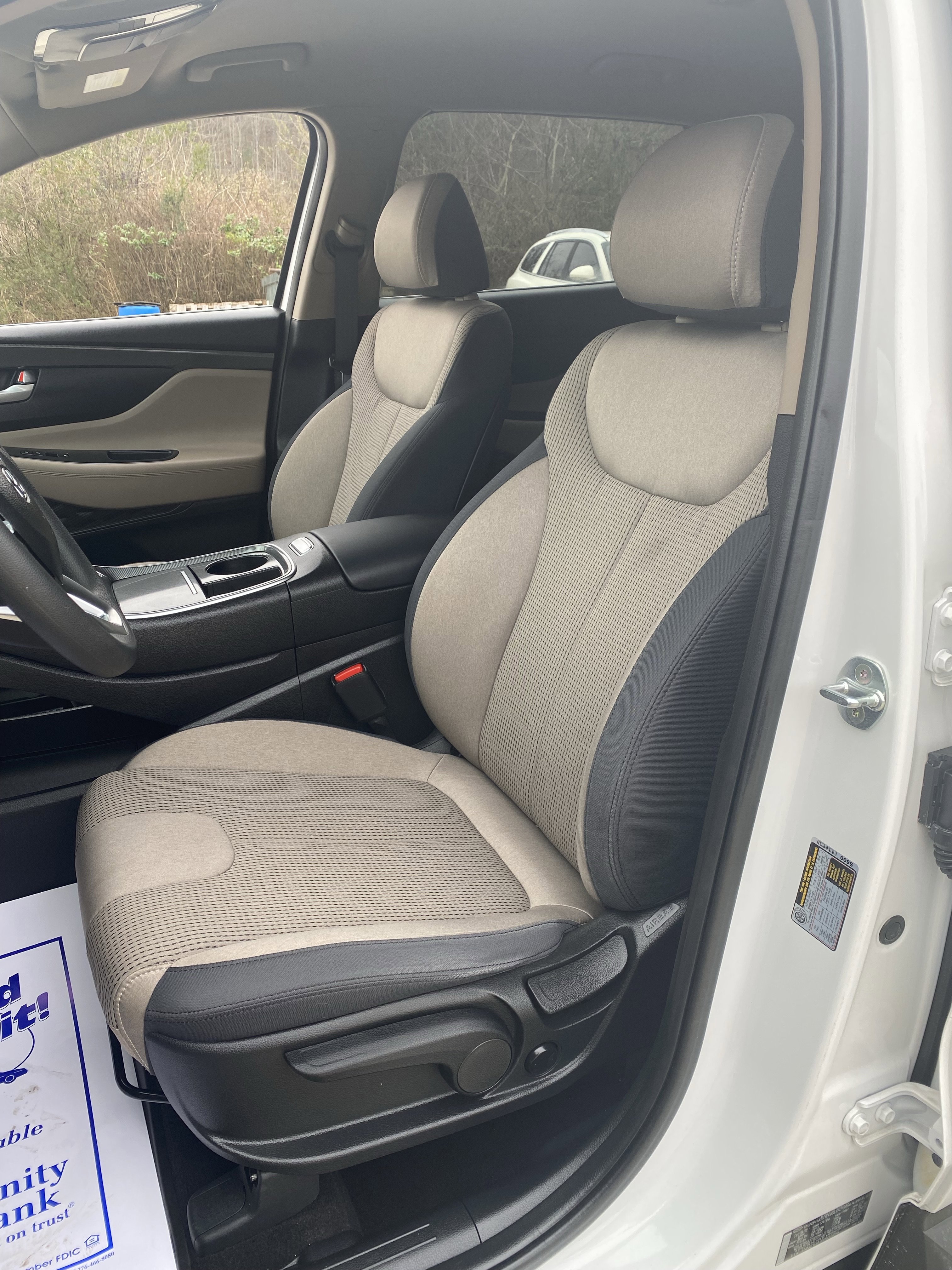 Used 2023 Hyundai Santa Fe SE w/ Cargo Package image 4