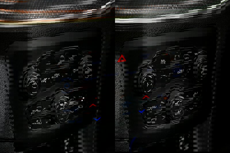 Used 2018 Dodge Charger SRT Hellcat w/ Harman/Kardon Audio Group image 33