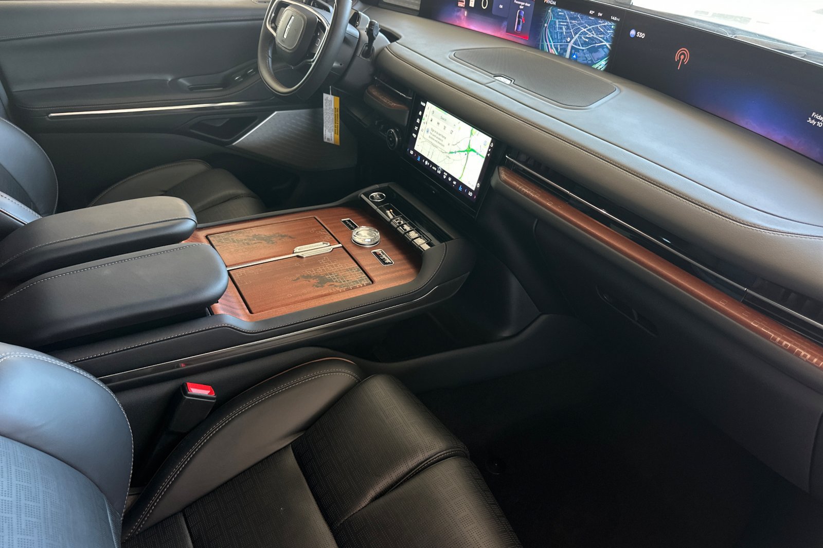 New 2026 Lincoln Navigator Black Label AWD/4WD image 17