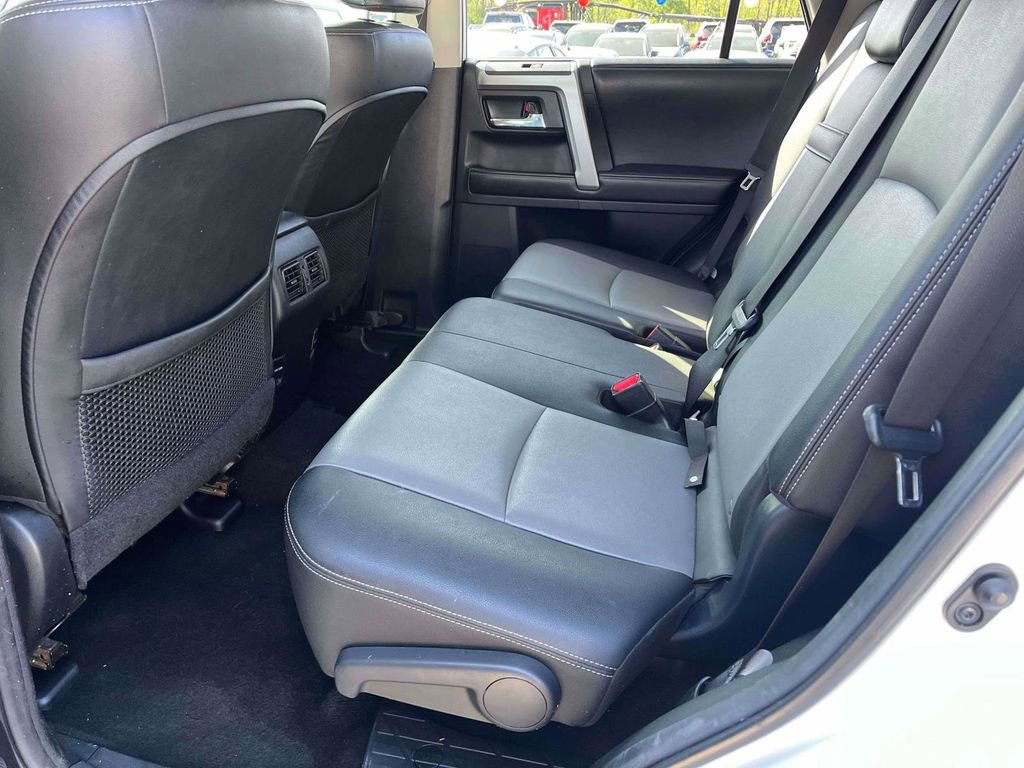 Used 2014 Toyota 4Runner SR5 Premium image 6