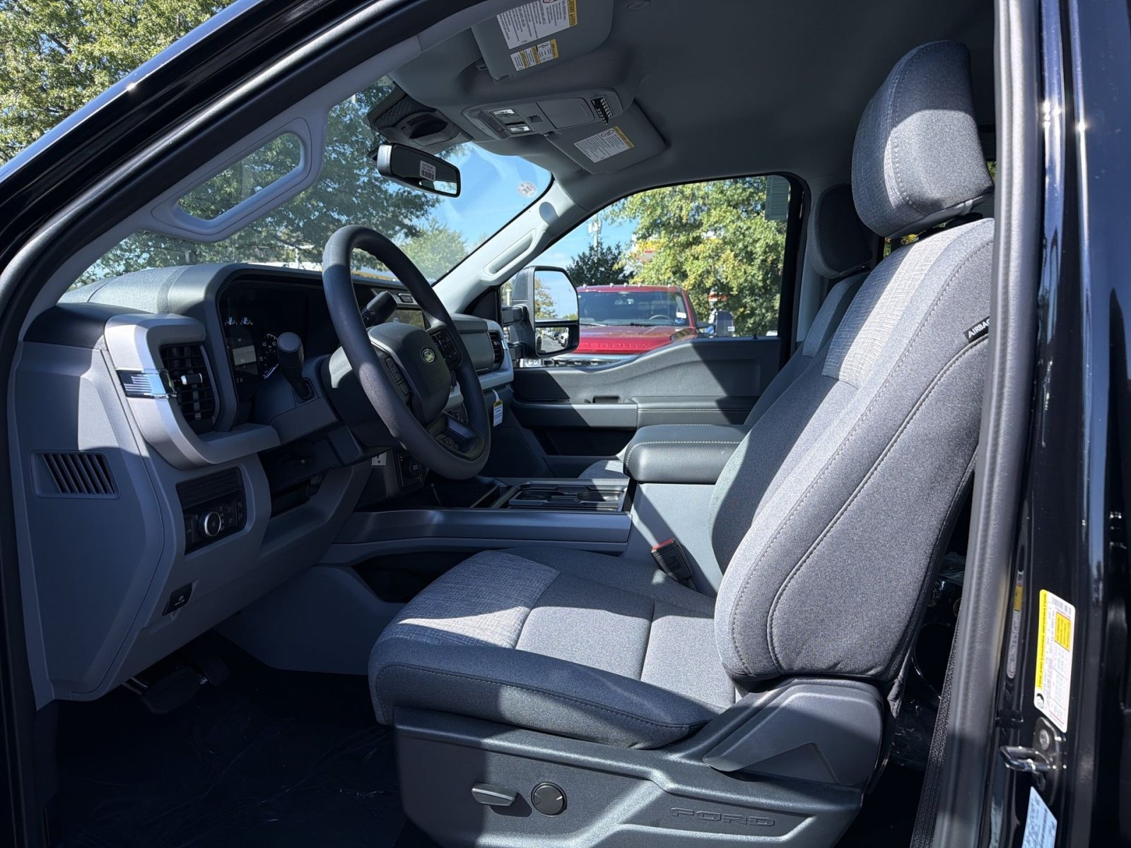 New 2027 Ford F450 XLT w/ 360-Degree Camera Package AWD/4WD image 23