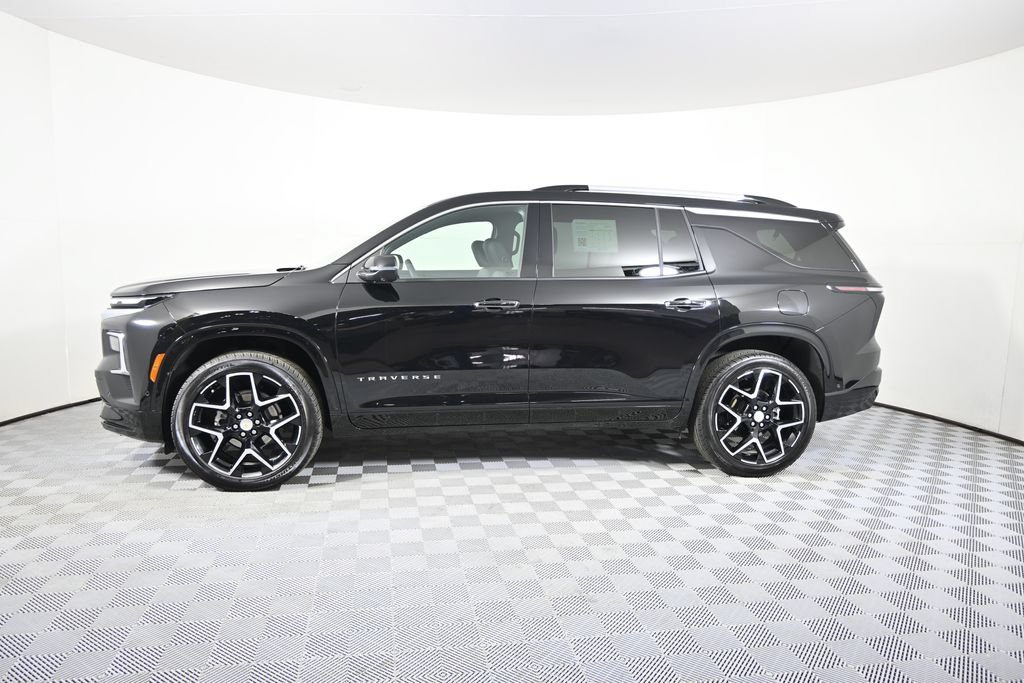 Used 2026 Chevrolet Traverse High Country w/ LPO, Floor Liner Package AWD/4WD image 2