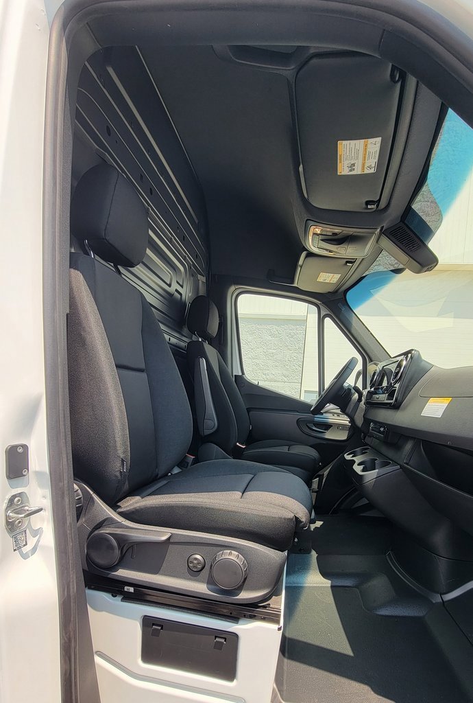 New 2025 Mercedes-Benz Sprinter 2500 image 7