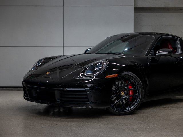 Used 2024 Porsche 911 Carrera 4S image 17