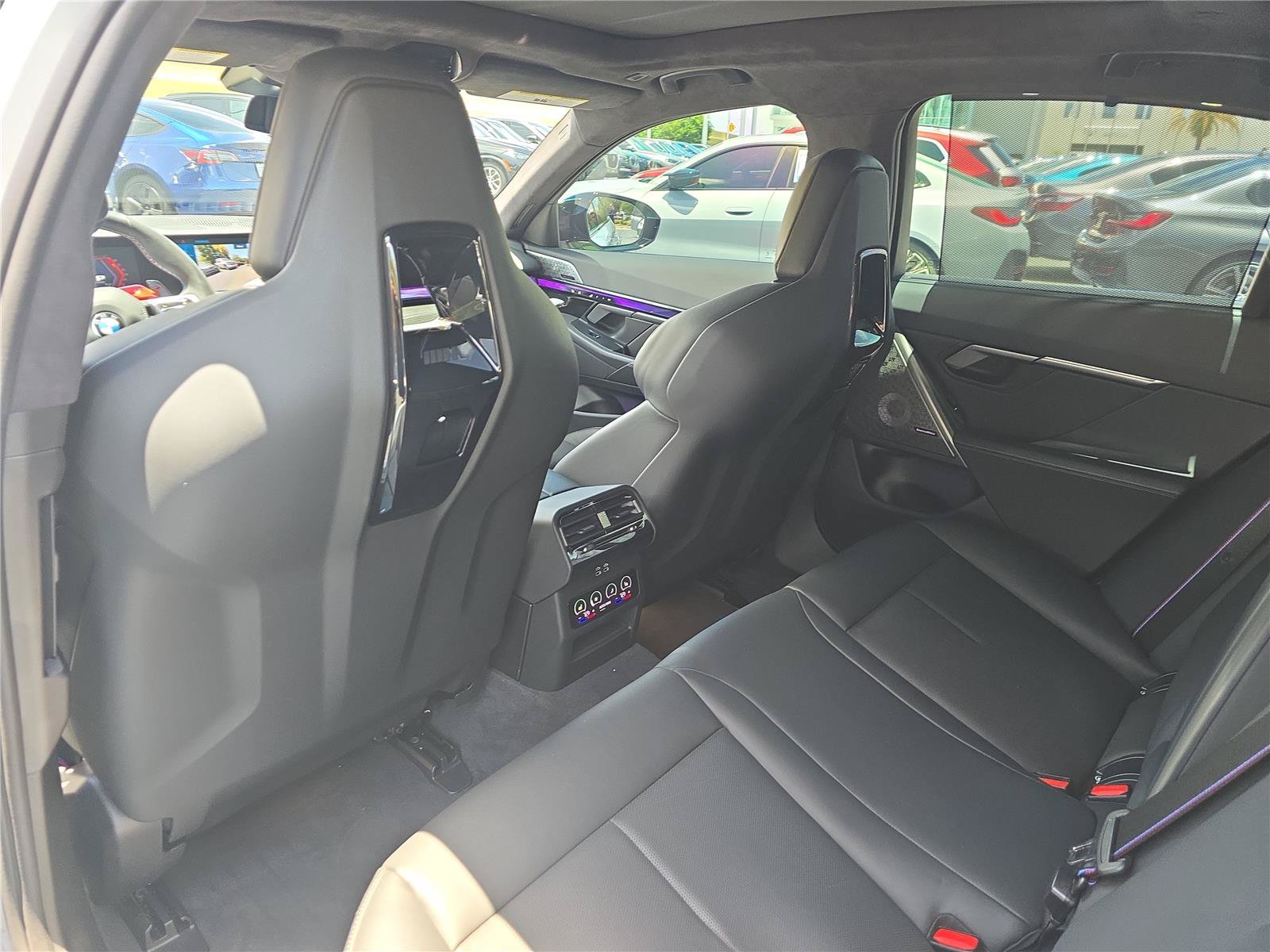 Used 2025 BMW M5 w/ Executive Package AWD/4WD image 11