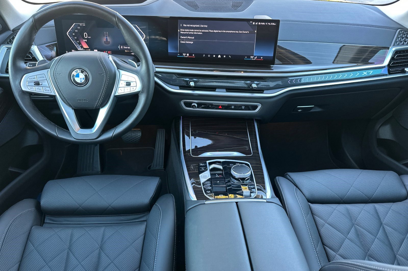 Used 2025 BMW X7 xDrive40i w/ Parking Assistance Package image 17