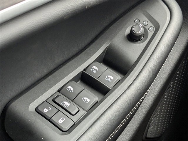 New 2025 Jeep Grand Cherokee Limited w/ Black Appearance Package image 25