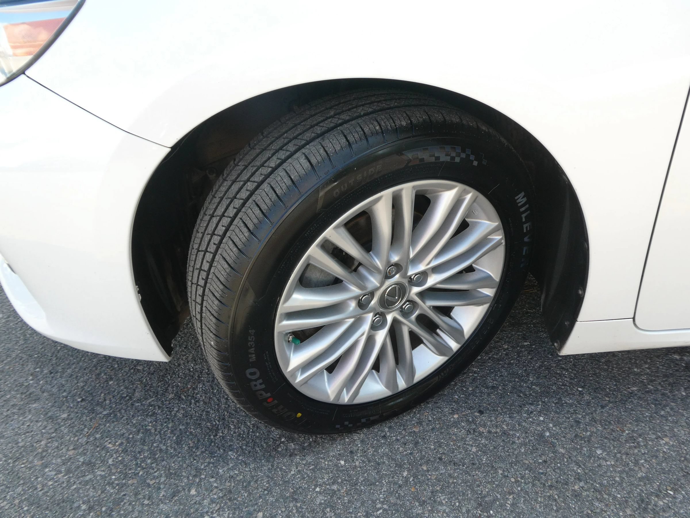 Used 2014 Lexus ES 350 w/ Luxury Package FWD image 33