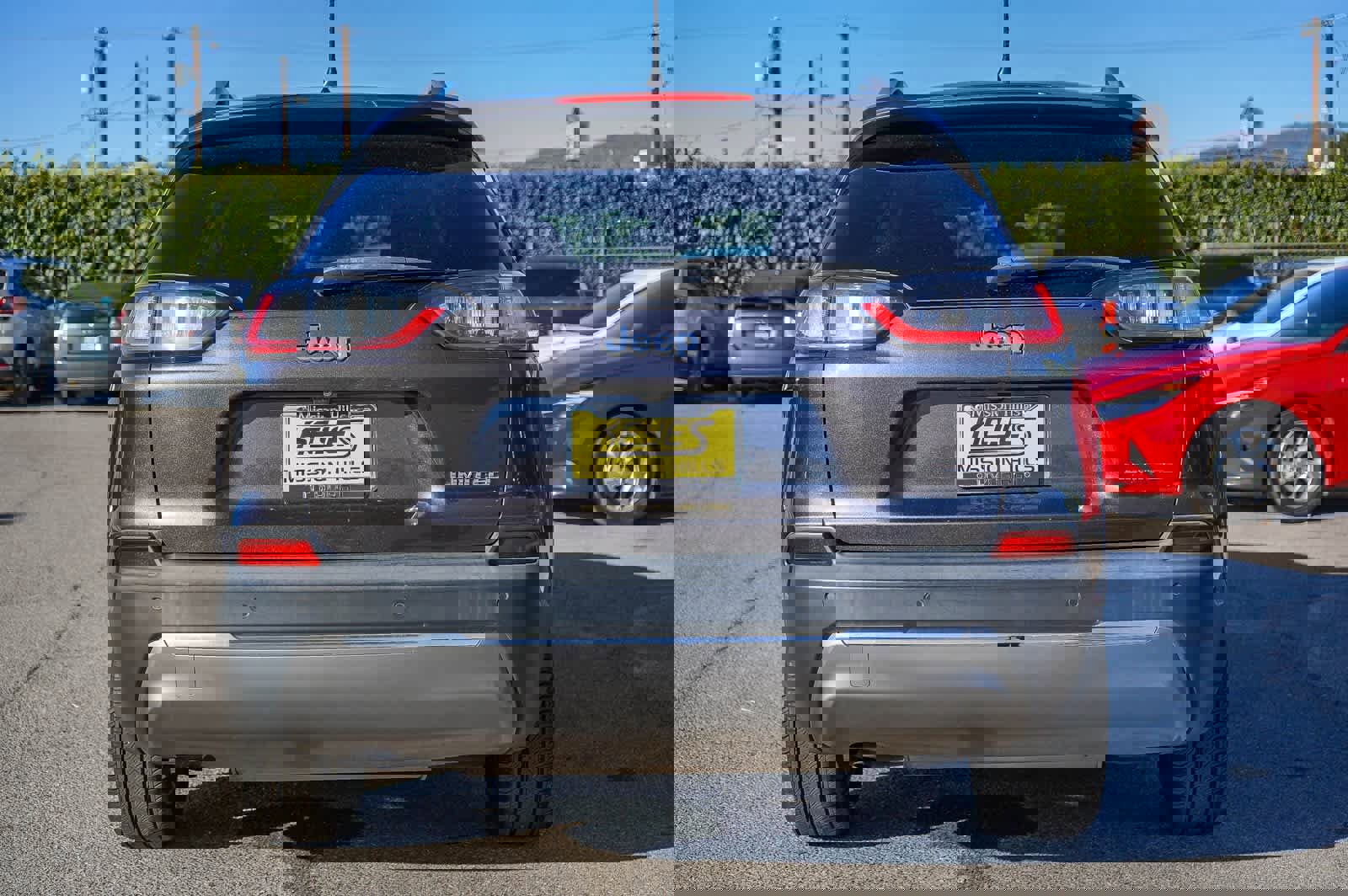 Used 2019 Jeep Cherokee Limited image 5