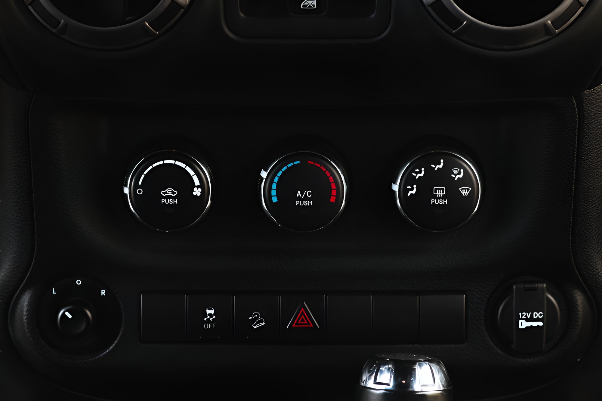 Used 2018 Jeep Wrangler Unlimited Sport S AWD/4WD image 25