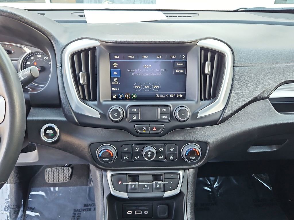 Used 2024 GMC Terrain SLT image 15