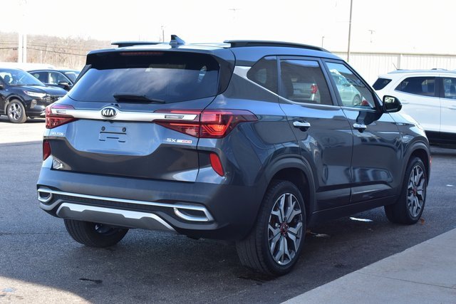 Used 2021 Kia Seltos SX w/ SX Sunroof Package image 6