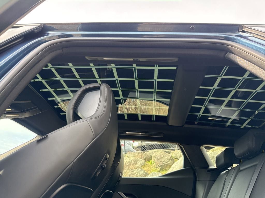 Used 2023 Fisker Ocean Extreme AWD/4WD image 23