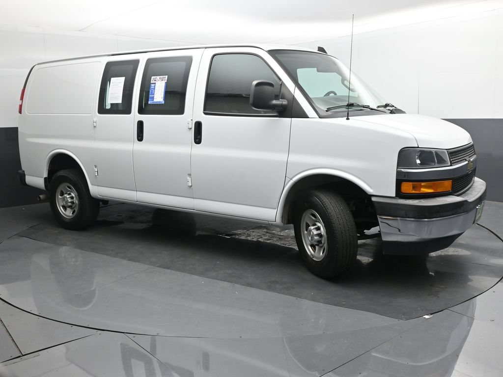 Used 2020 Chevrolet Express 2500 w/ Driver Convenience Package RWD image 26