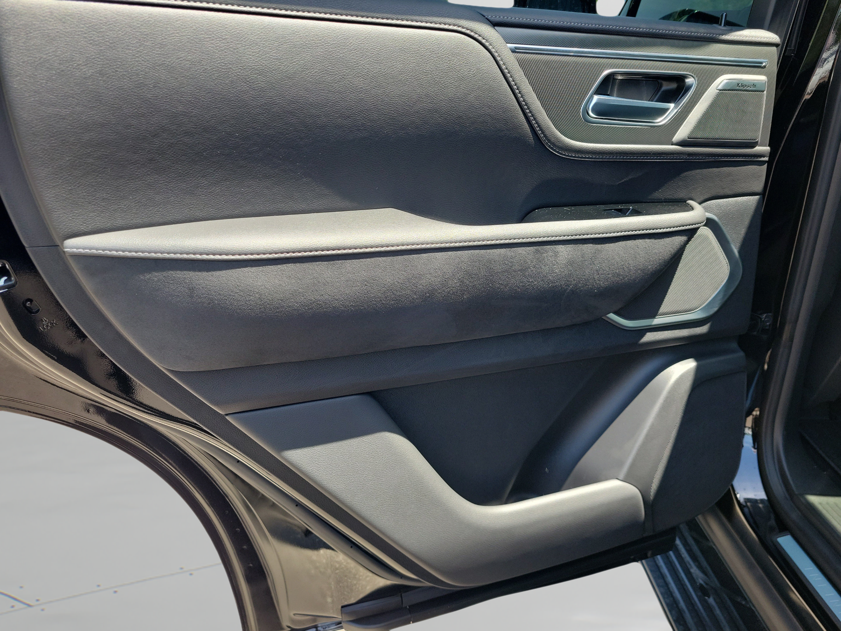 New 2027 INFINITI QX80 Luxe w/ Cargo Package RWD image 27