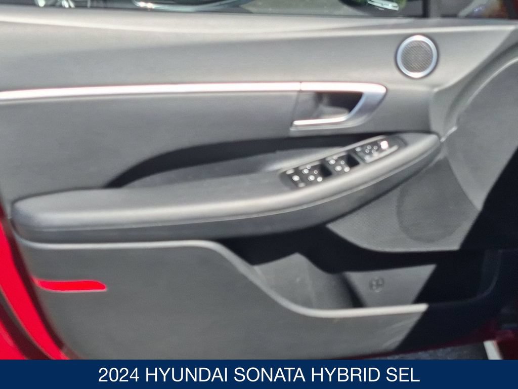 Certified 2024 Hyundai Sonata SEL FWD image 11