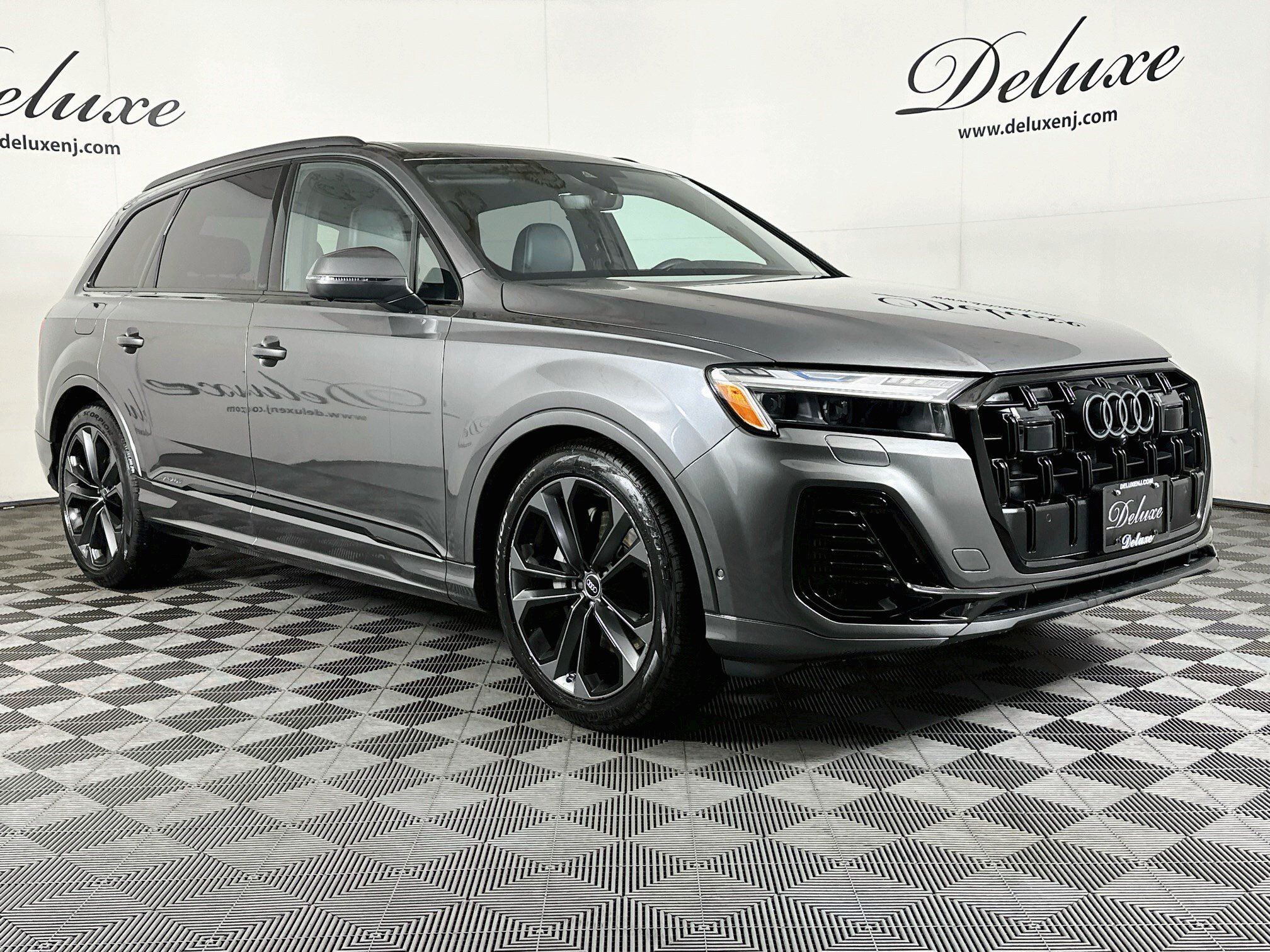 Used 2025 Audi Q7 3.0T Prestige AWD/4WD image 1