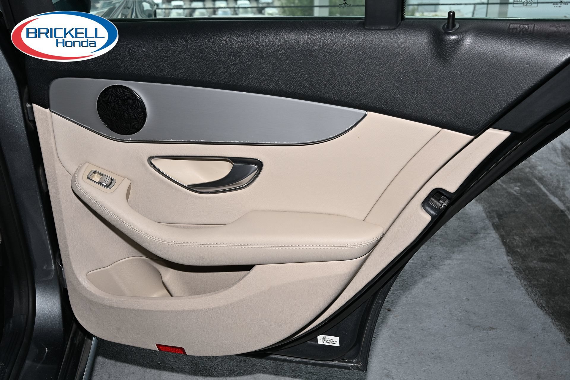 Used 2019 Mercedes-Benz C 300 Sedan image 16