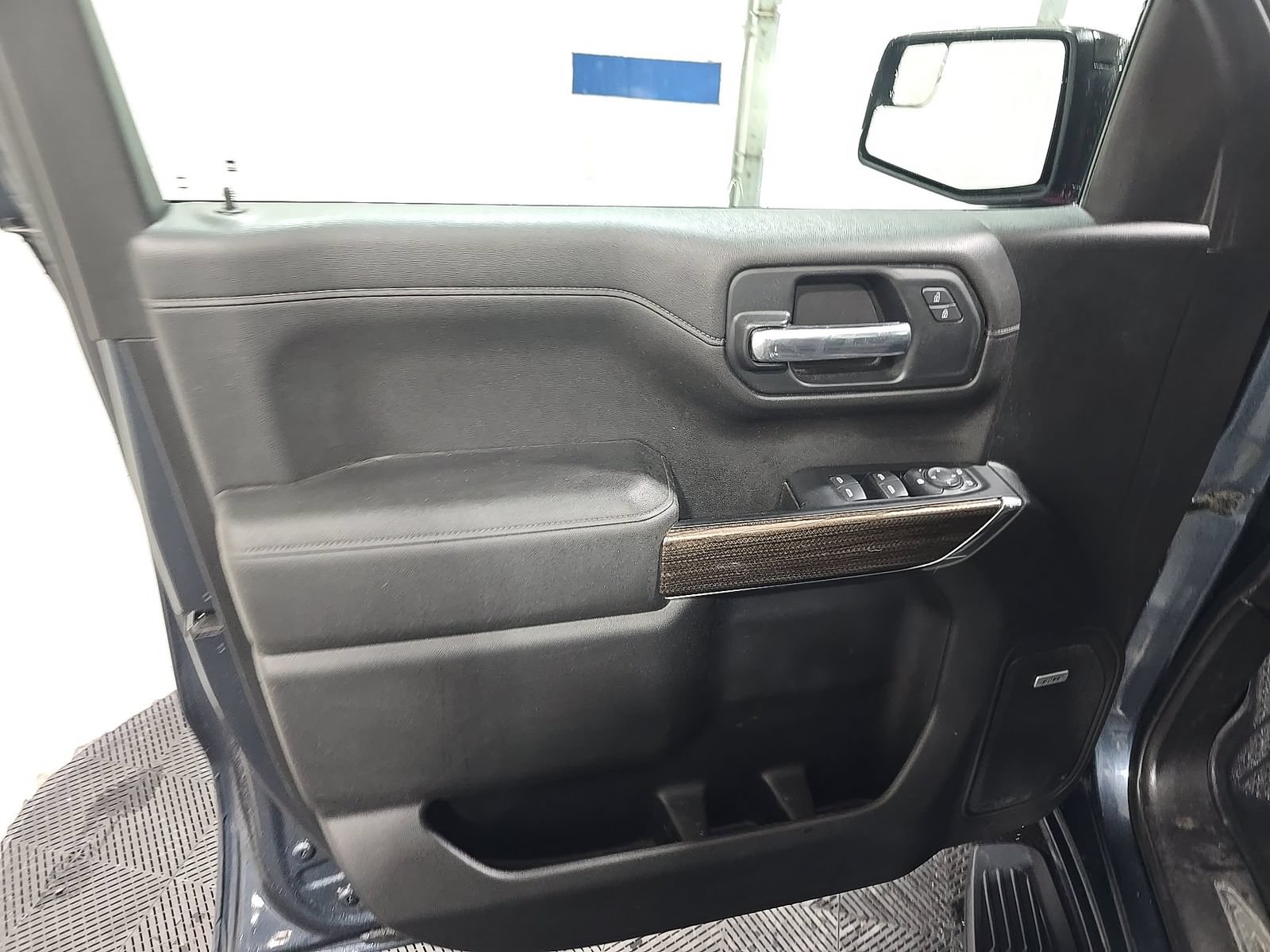 Used 2019 Chevrolet Silverado 1500 RST w/ True North Edition AWD/4WD image 11
