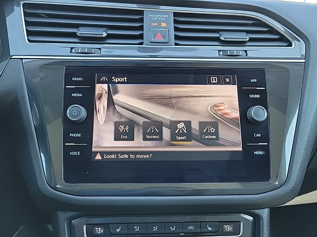 Used 2018 Volkswagen Tiguan SE w/ Panoramic Sunroof Package AWD/4WD image 22