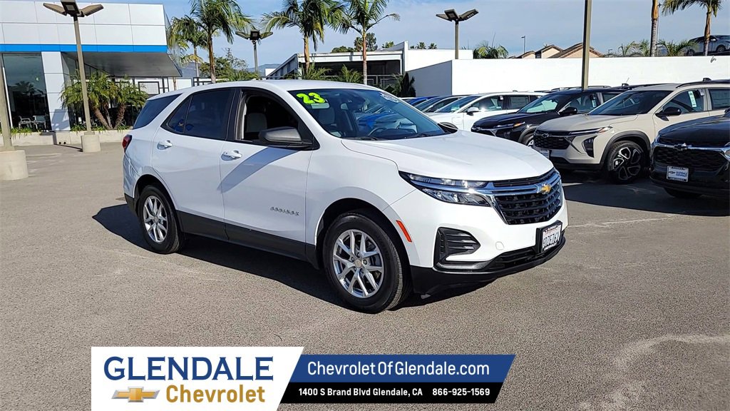 Certified 2023 Chevrolet Equinox LS image 2