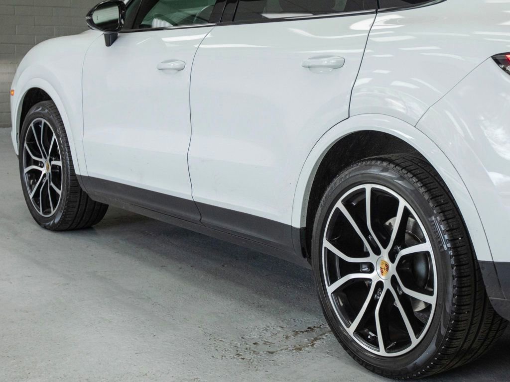 Used 2020 Porsche Cayenne S AWD/4WD image 43