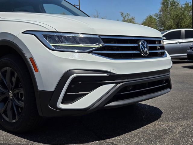Certified 2022 Volkswagen Tiguan SE w/ Panoramic Sunroof Package FWD image 8