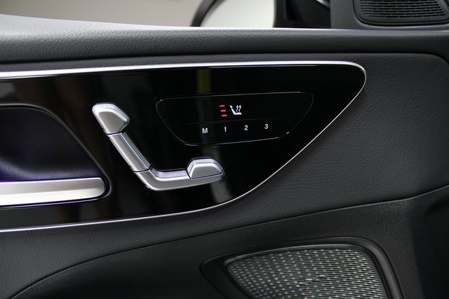 Used 2024 Mercedes-Benz C 300 Sedan image 20