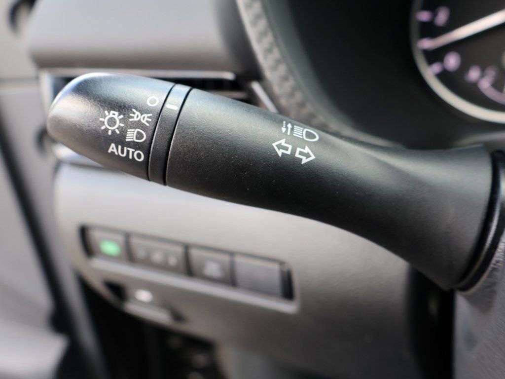 Used 2023 Nissan Sentra SV image 41