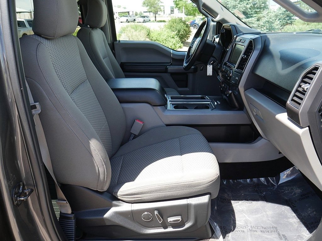 Used 2017 Ford F150 XLT w/ Equipment Group 302A Luxury AWD/4WD image 54