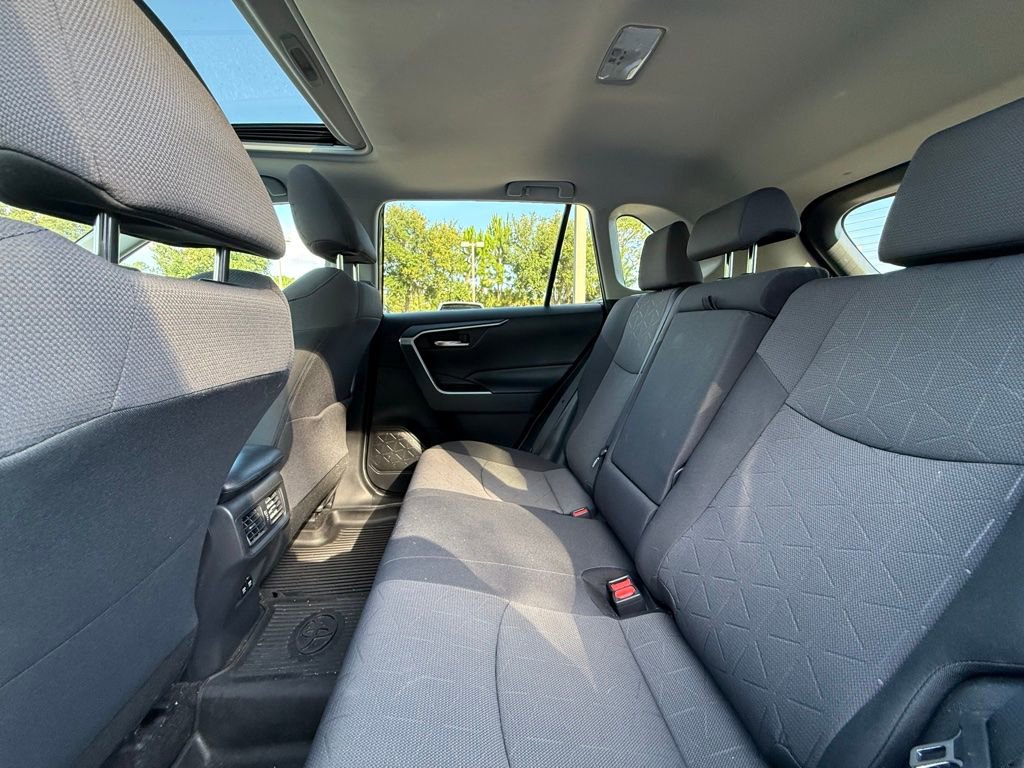 Used 2019 Toyota RAV4 XLE w/ Convenience Package AWD/4WD image 16