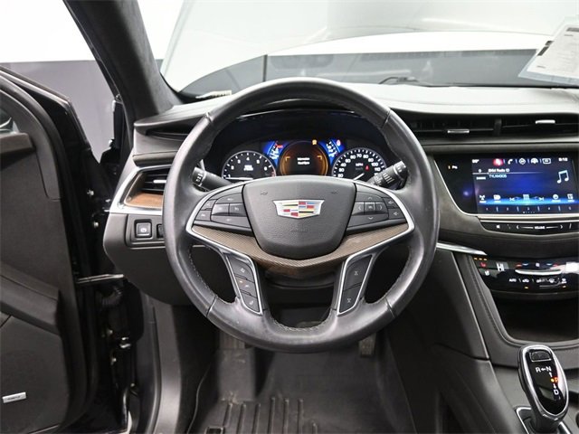 Used 2017 Cadillac XT5 Platinum image 27