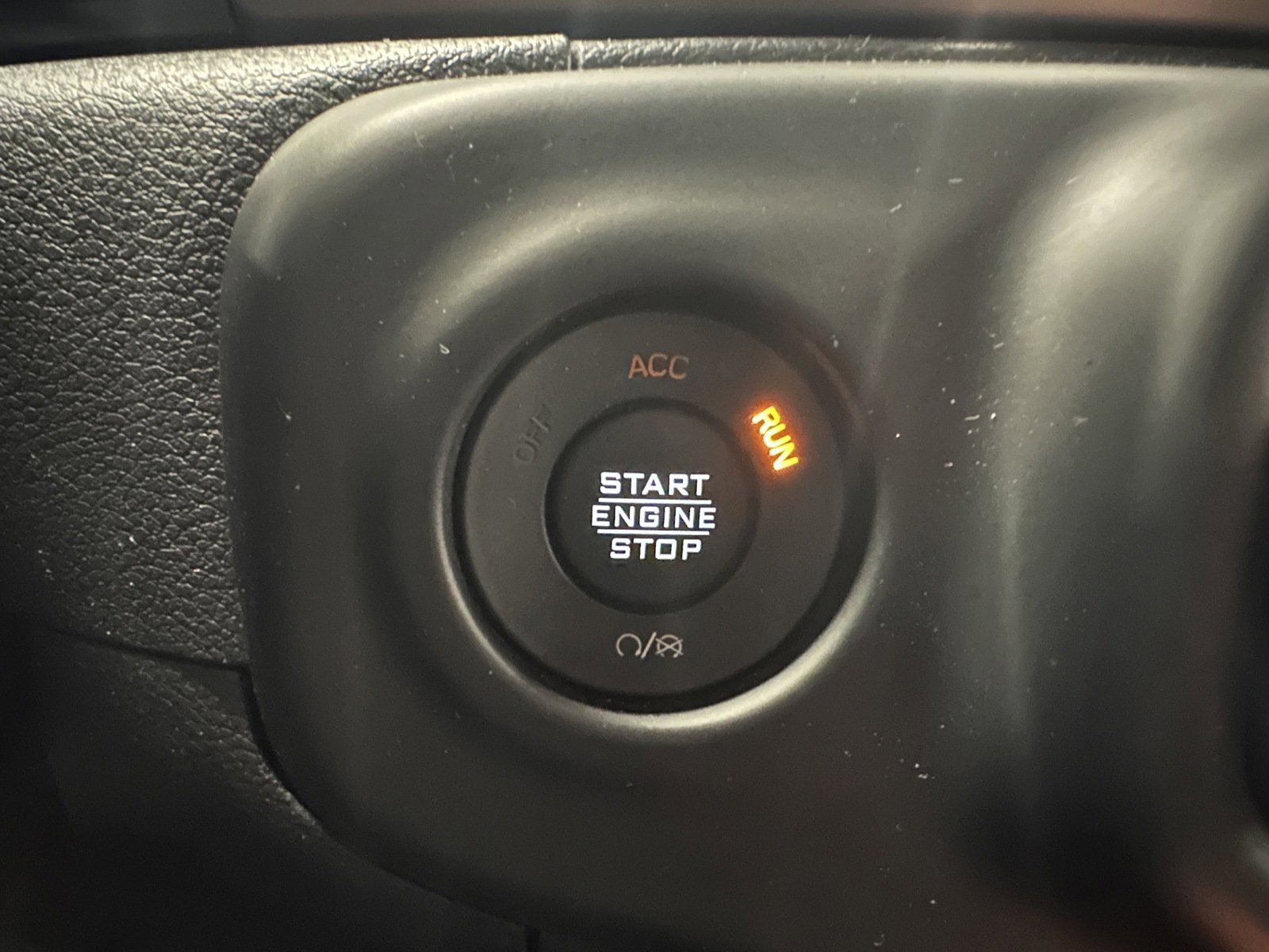 Used 2021 Jeep Gladiator Sport image 23